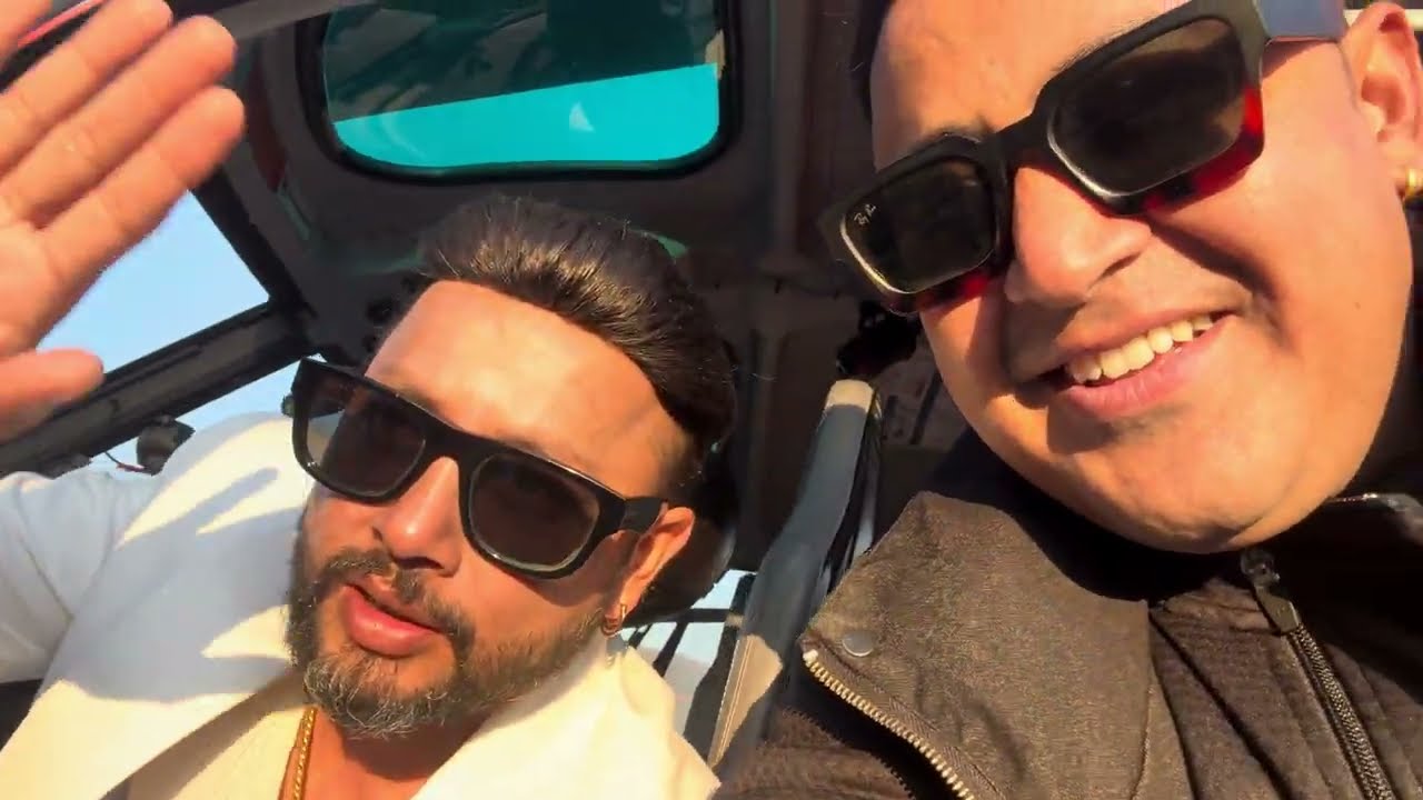 दुर्गेश थापासँग हेलिकप्टर मार्फत काठमाडौँदेखि गोरखा समूहको यात्रा |महोत्सवका झलक र गोरखा दरबारघुमघाम