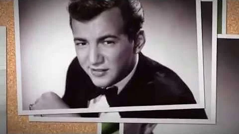 BOBBY DARIN-"MACK THE KNIFE"(LYRICS)