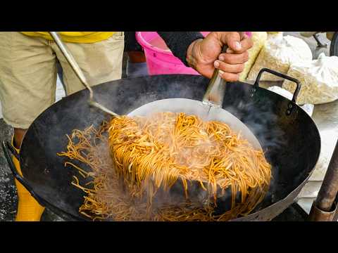 MALAYSIA NOODLES MASTER! Legendary $0.5 Fried Noodles in Penang - Malaysian Street Food