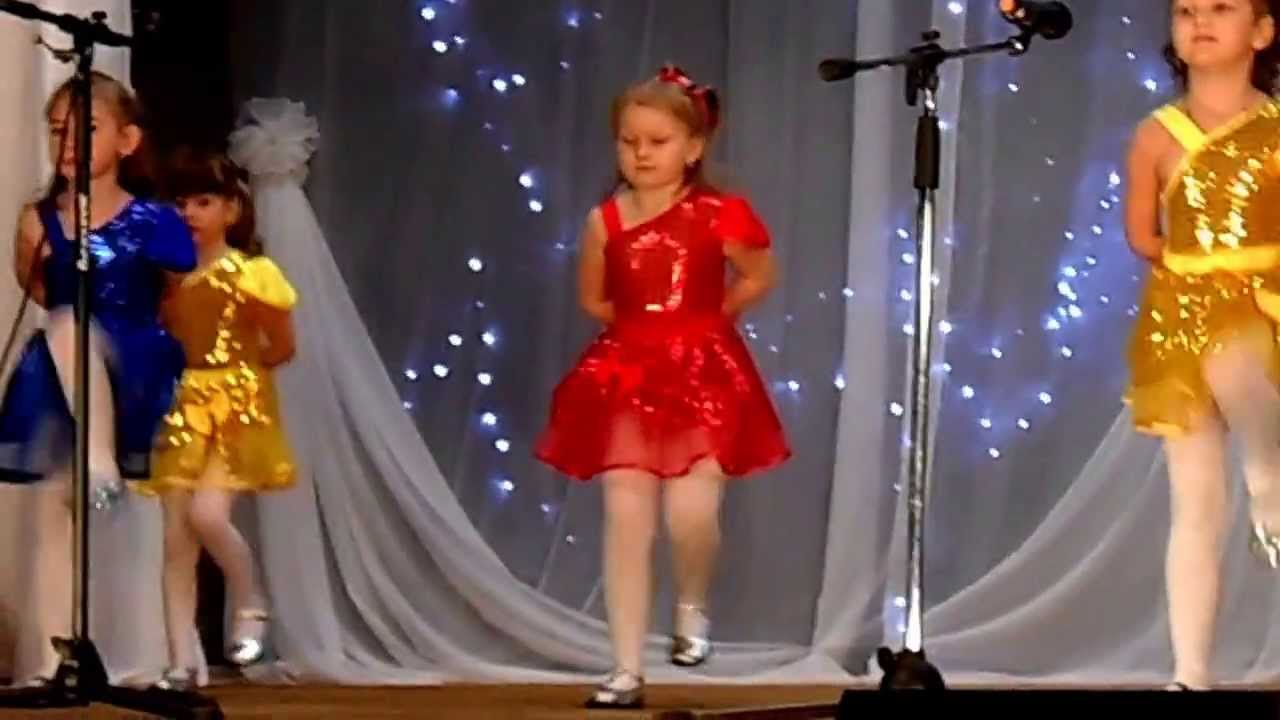 Танец топ топ. Топ топ по паркету. Топ топ по паркету танец в детском. Танец топ топ по пакету. Топ топ по паркету.