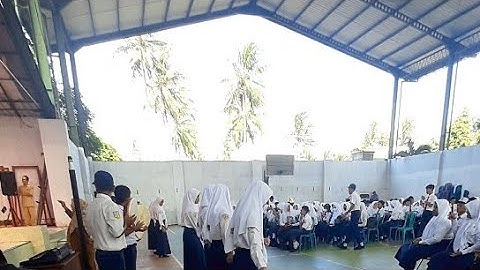 SMPN 1 DAMPIT TV sedang live!