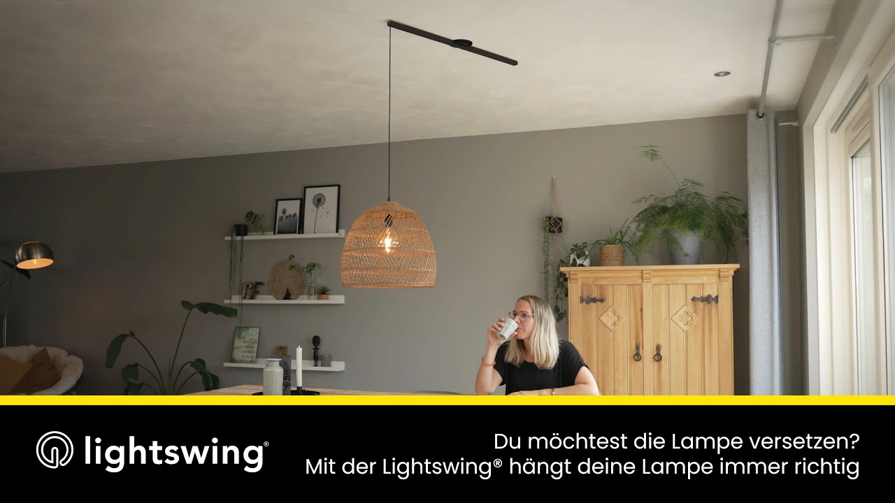 Du möchtest die Lampe versetzen? Mit der Lightswing® hängt deine Lampe  immer richtig - YouTube