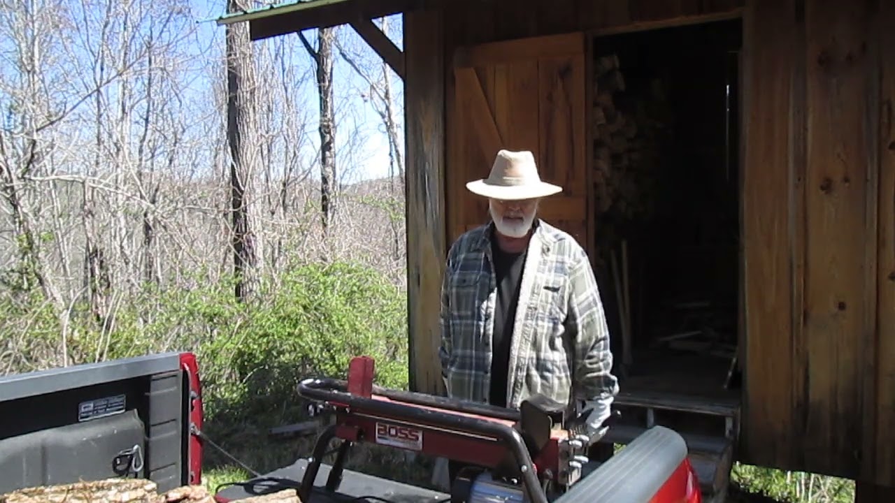 The Boss 7 Ton Electric Wood Splitter - YouTube