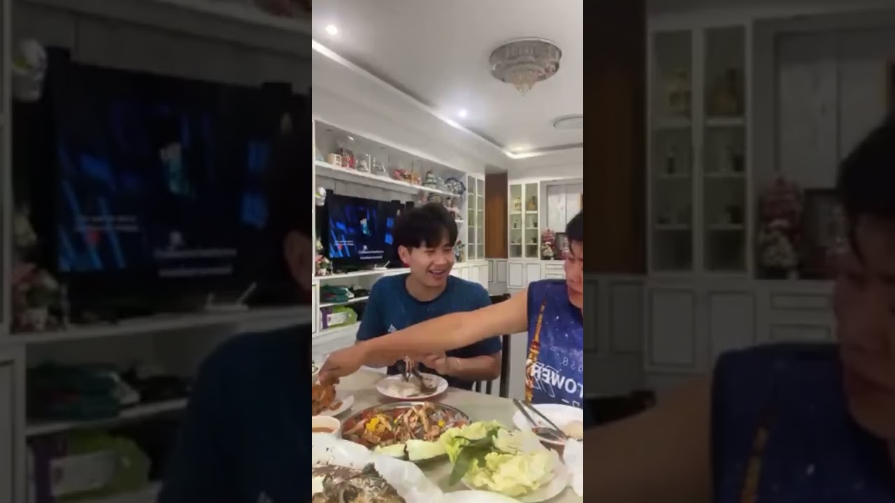 พ่อเม่ลูกต้าวหยอง ทานข้าวเช้าเนนูส้มตำ ยั่วๆ