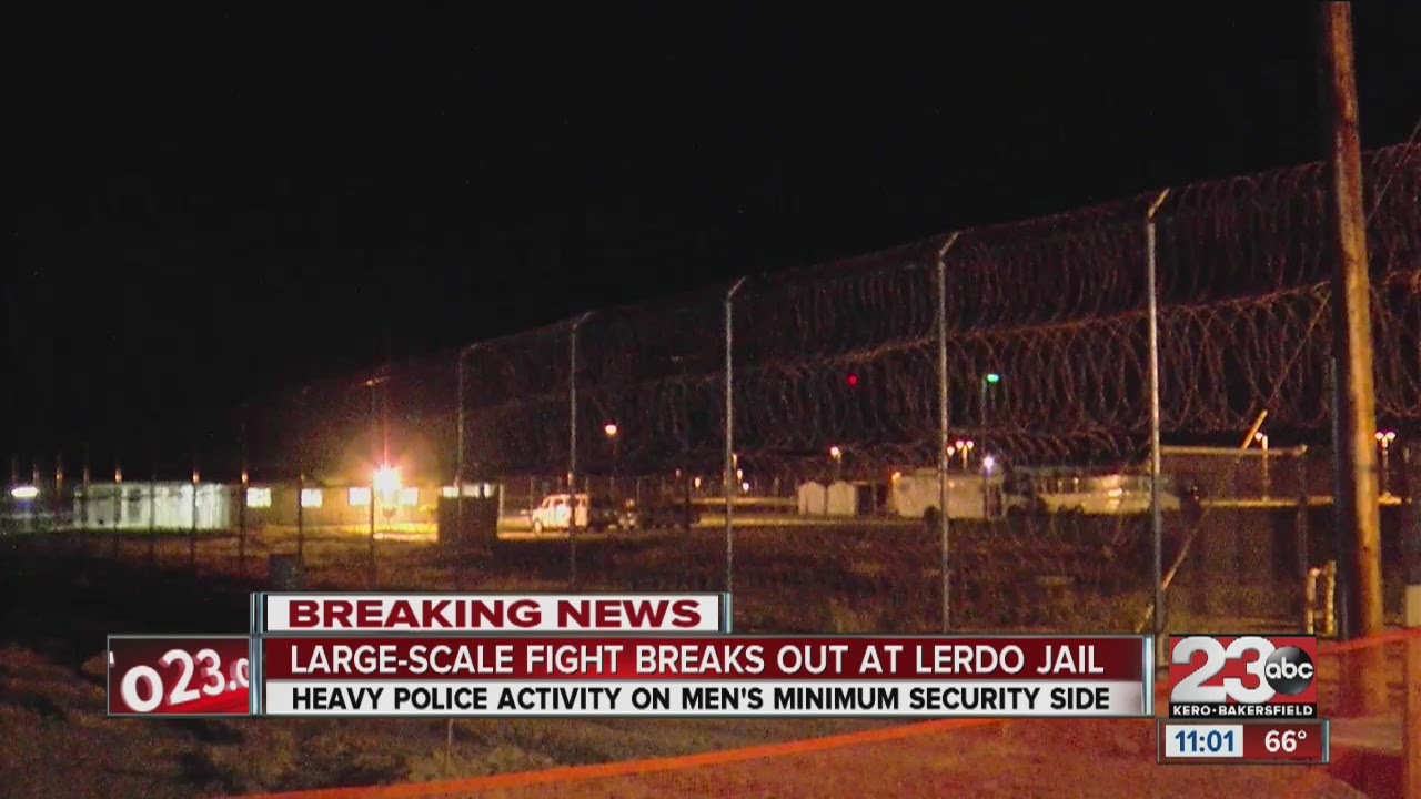 Largescale fight at Lerdo Jail YouTube