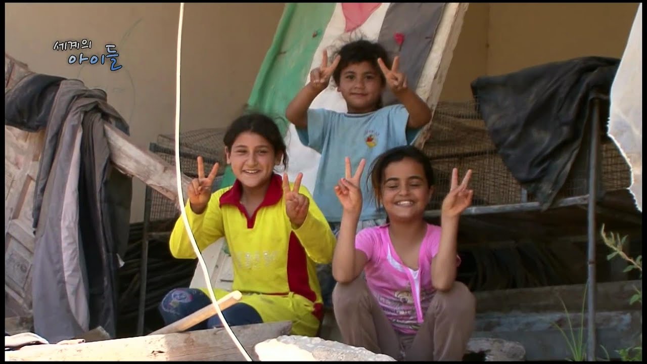 巴以冲突，战争下的孩子们过着什么样的生活呢？太残酷了