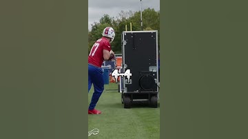 Patrick Mahomes Vs. Josh Allen 🥶 #shorts