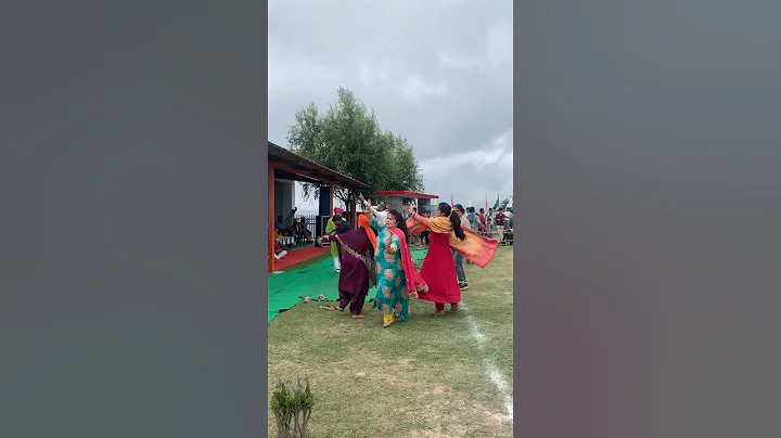 32 million views ❤️ Dogri song 👌Pahari Dance ❤️ #shorts #ytshorts #dancevideo #viraldance #haryanvi