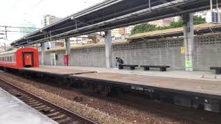 7022次貨列(E318)通過桃園站