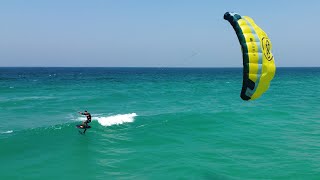 Playing in the Waves With the Flysurfer Hybrid