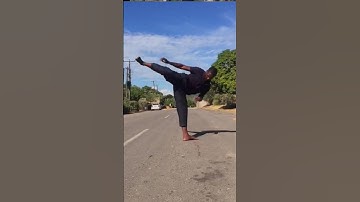 spinning hook kick tutorial.      #turningkick #kicking #tricking