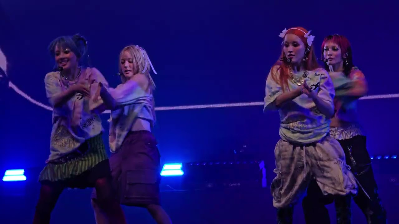 XG - 'LEFT RIGHT' Live (XG 1st WORLD TOUR 'The first HOWL', Kuala
