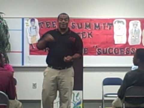 Derrick Hayes teaches at Atlanta Teen Summit on Ho...