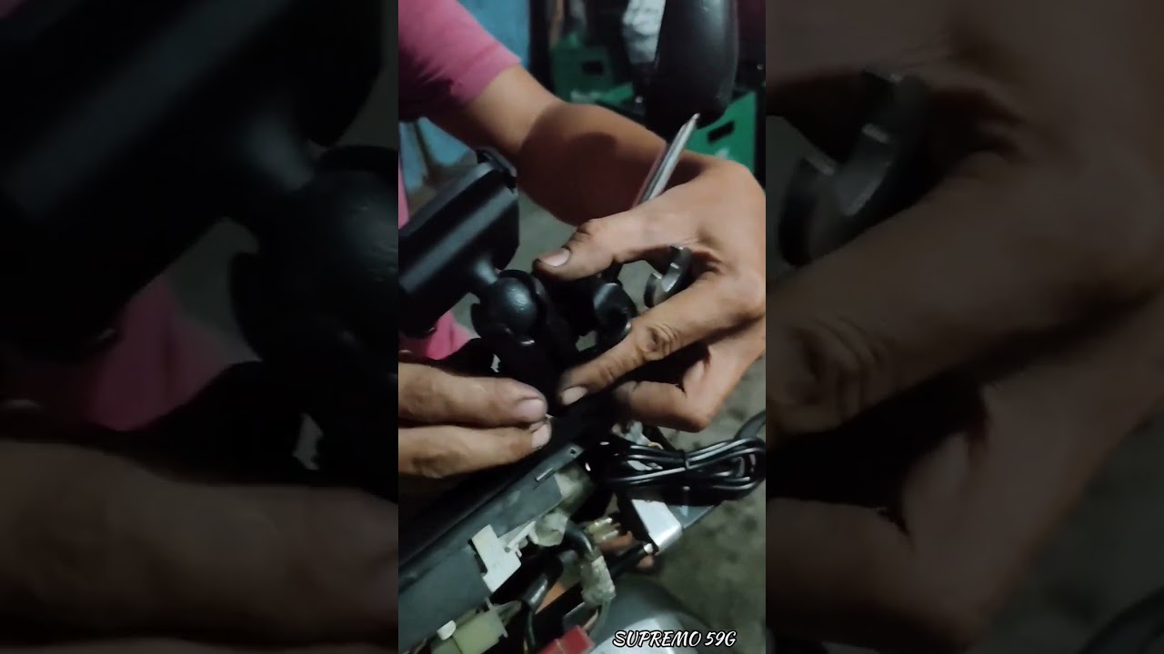 Motowolf V3 CP holder w/ charger for Mio sporty