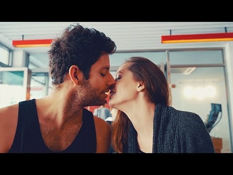 How To Kiss A Girl You Like