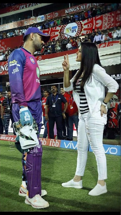 Preity Zinta ❤️ meet MS Dhoni 🔥 #shorts #youtubeshorts #msdhoni #ipl #cricket #preityzinta #trending