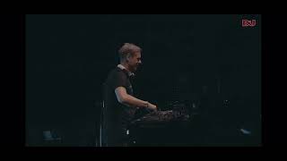 Armin van Buuren feat. Wrabel - Feel Again ( LÜRUM Remix) @ ASOT London Resimi