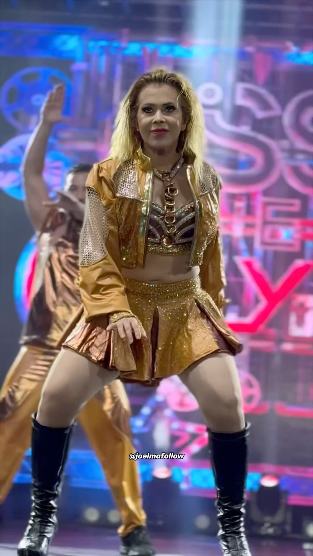 O novo figurino da Joelma é perfeito