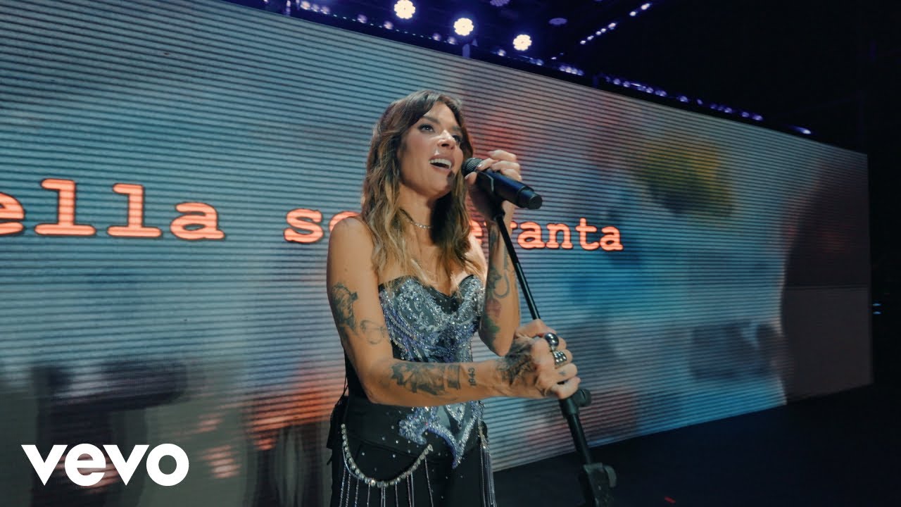 Kany García - A La Niña Que Fui (En Vivo)