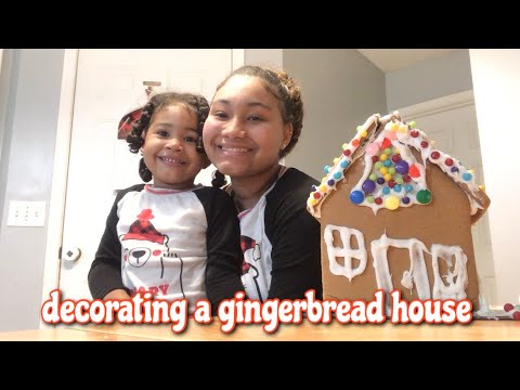 DAY 3: decorating a gingerbread house | 7 Days Of Christmas 2020