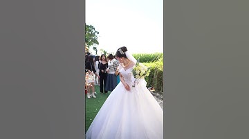 Tung hoa cưới - phong tục cưới hỏi làng quê Việt #shorts