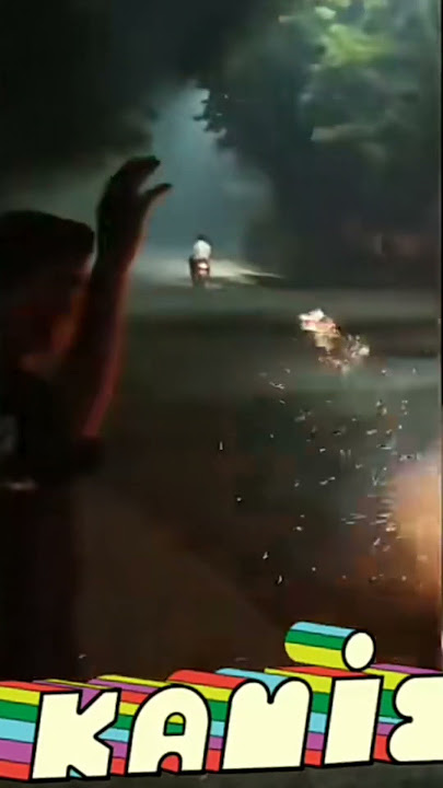 Jangan kasih emak - emak main petasan. BAHAYA.                 #funny #lucu #ngakak #hiburan #memes