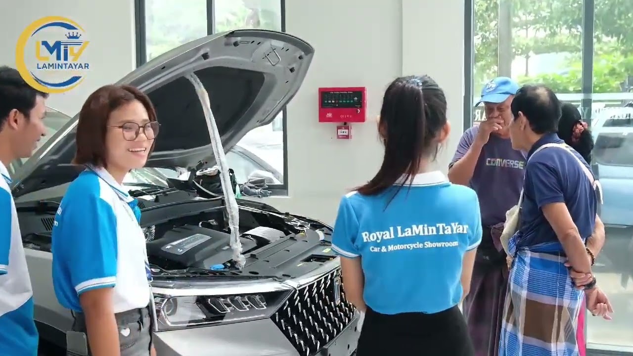 တော်၀င်လမင်းတစ်ရာကားအရောင်းပြခန်း