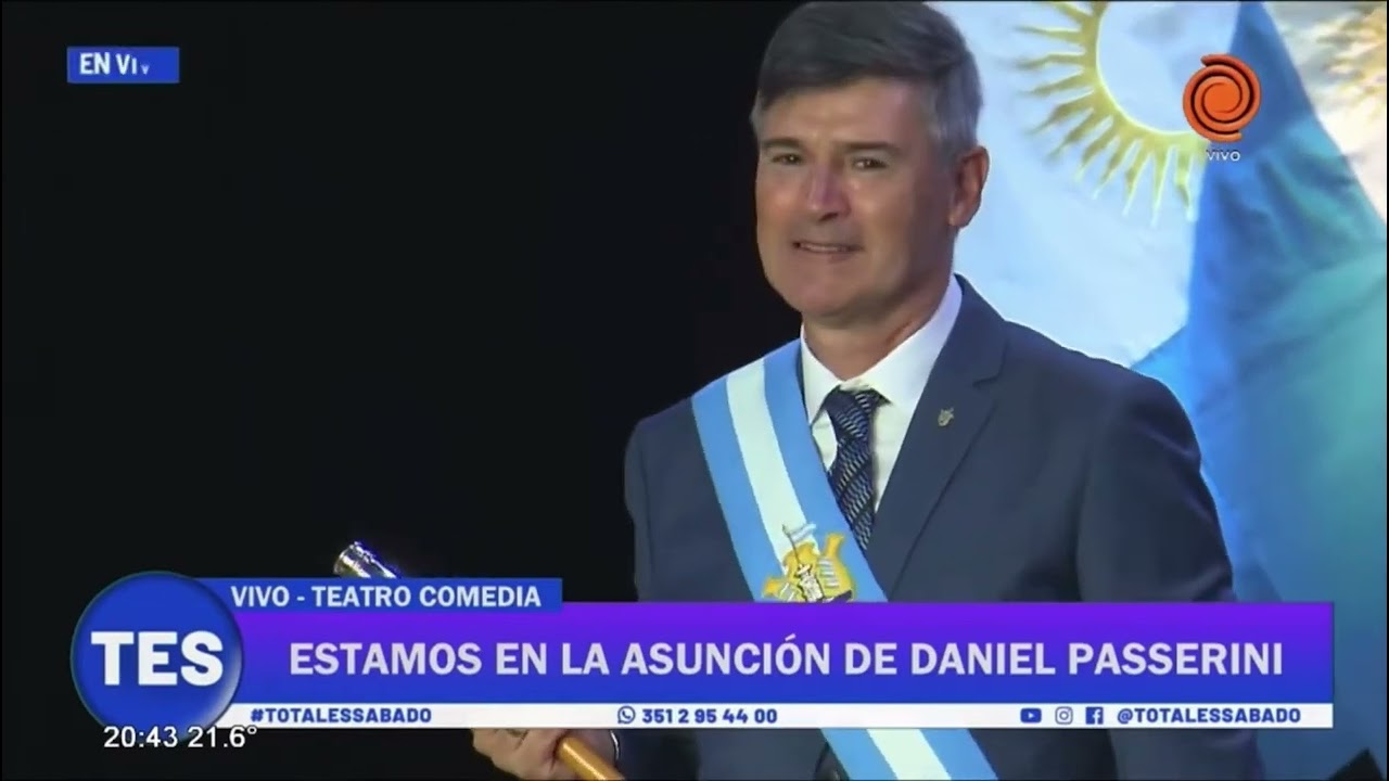 Martín Llaryora le entregó la banda y el bastón de mando a Daniel Passerini