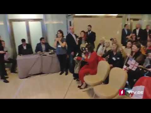 მიხეილ სააკაშვილი რომში მხარდამჭერებს ხვდება