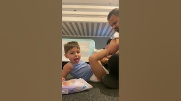 EVERY TIME DAD CHANGE A NAPPY 😂 must watch