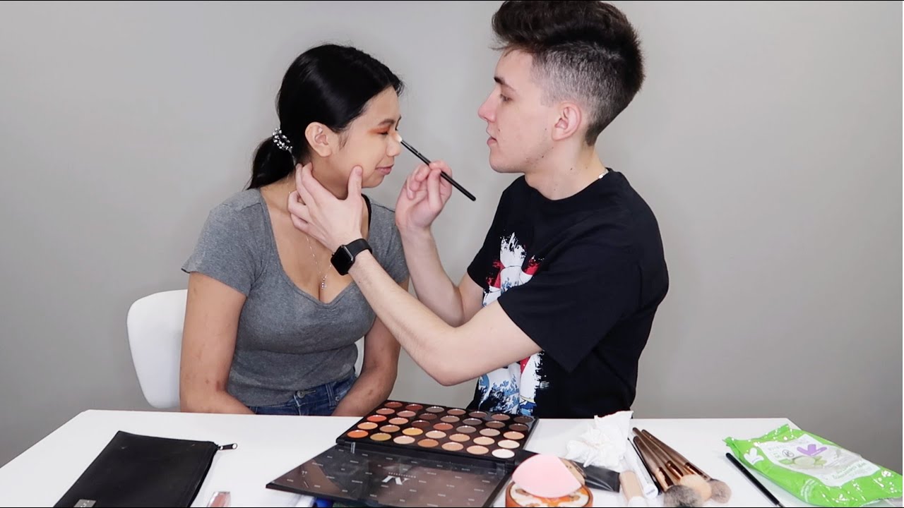 BOYFRIEND DOES MY MAKEUP CHALLENGE **TERRIBLE**