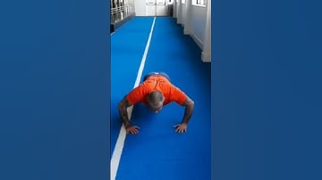 Triple Clap Push Up in Slow Motion 🐌@MichaelVazquez1