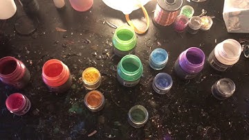 Together making an orgonite - part 2 (Dutch)