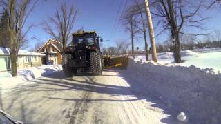 Cotech GHS42  AC36 Gratte à neige municipale/Heavy duty City snow plow on JCB Fastrac 8310 Video