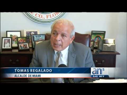 Alcalde de Miami, Tomas Regalado dispuesto a retirarle la llave de la ciudad al grupo Gente de Zona