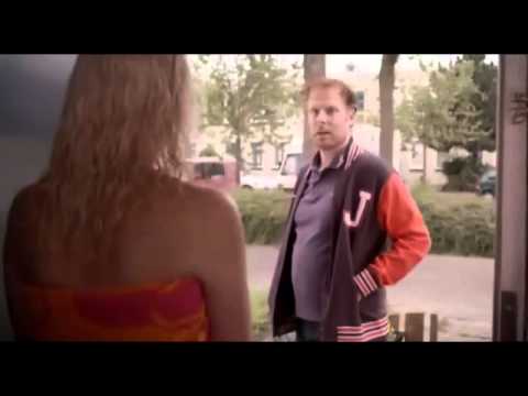 ქალი ქმრის მევალემ გააშიშვლა