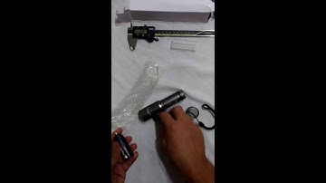 UltraFire Cree XML T6 889LM Zooming LED Flashlight Unboxing