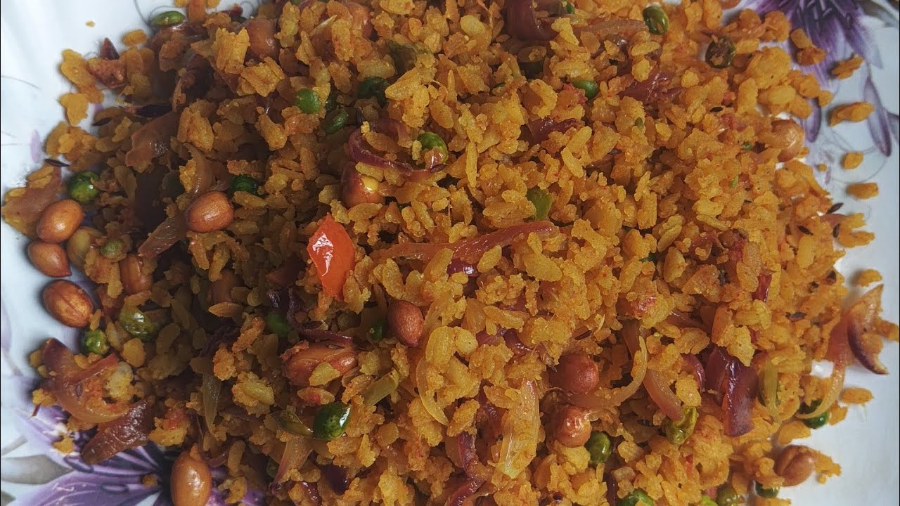 ऐसे बनाए पोहा मटर और मूंगफली के साथ