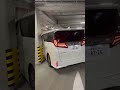 駐車場事故…アルファードが詰まった