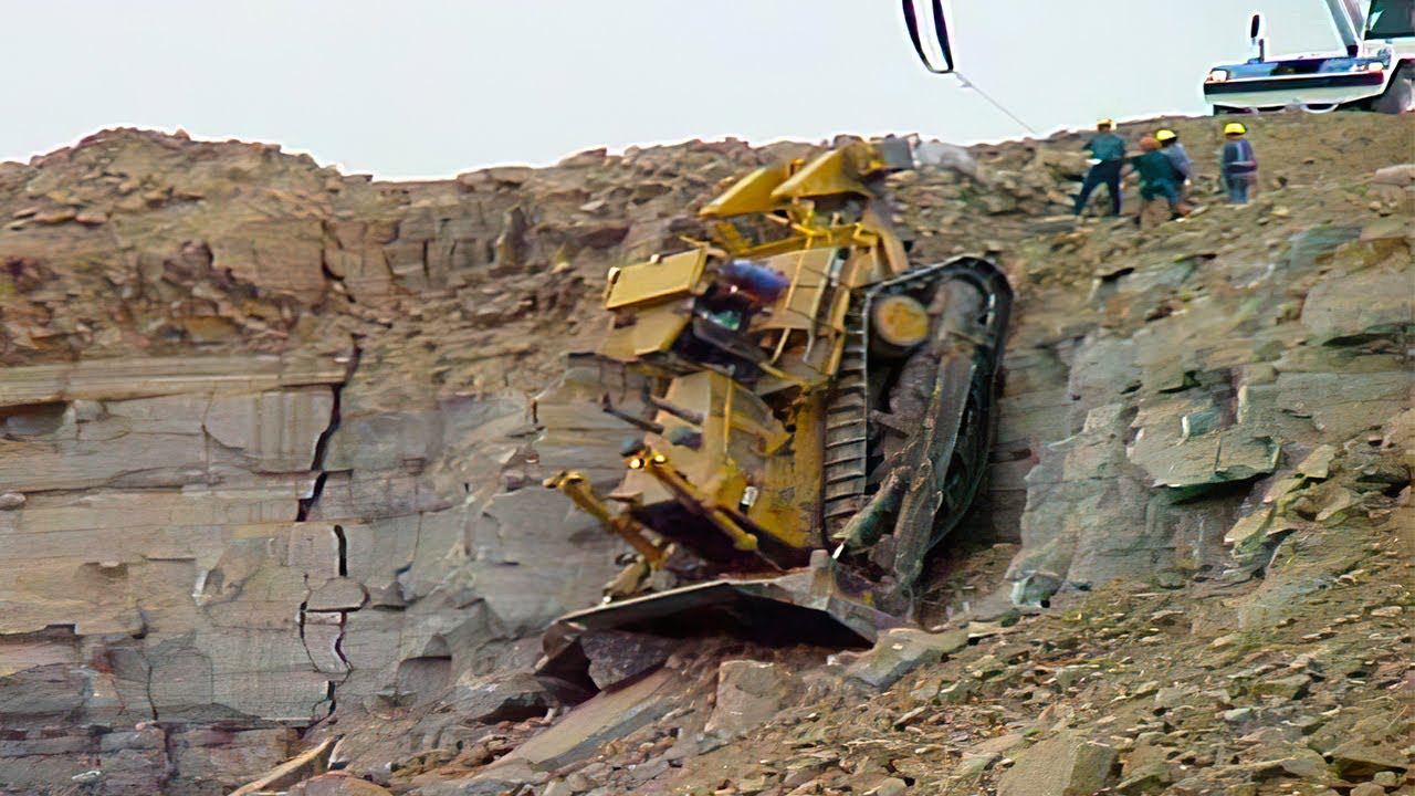Amazing CAT D6R XL Dozer Working at another Level, Caterpillar Bulldozers at Work