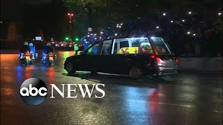 Queen Elizabeth II’s casket arrives at Buckingham Palace