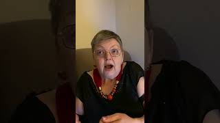 ДОЖИЛИ -ПОЗДРАВИТЬ ? НЕУДОБНО ГОВОРИТЬ.