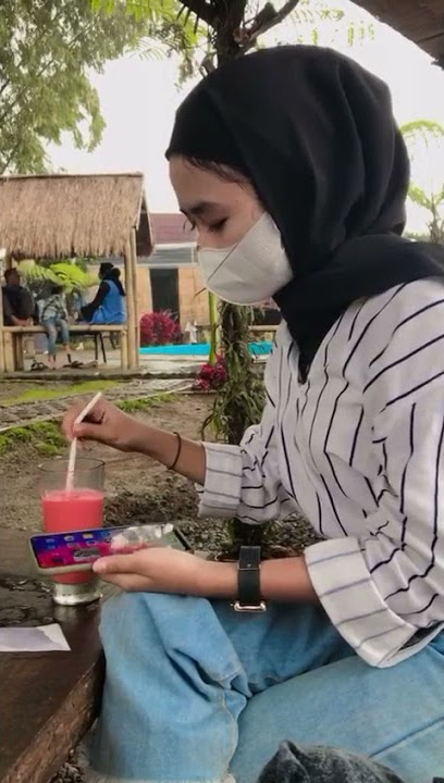 Video Mentahan Bahan Halu Nongkrong sama cewek cantik. Buat manasin mantan. STORY HALU