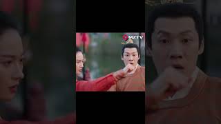 She caught the arrow with her hands😲😲 #cdrama #shorts #newlifebegins #卿卿日常 #baijingting #tianxiwei