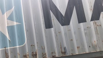 Loading container -injection molding machine