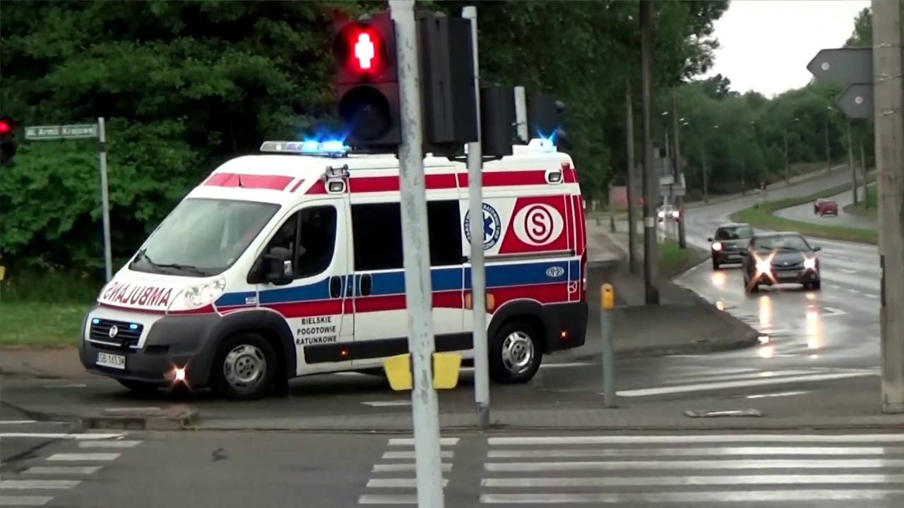 [Alarmowo] Bielskie Pogotowie Ratunkowe w Kodzie 1 udaje się do zdarzeń