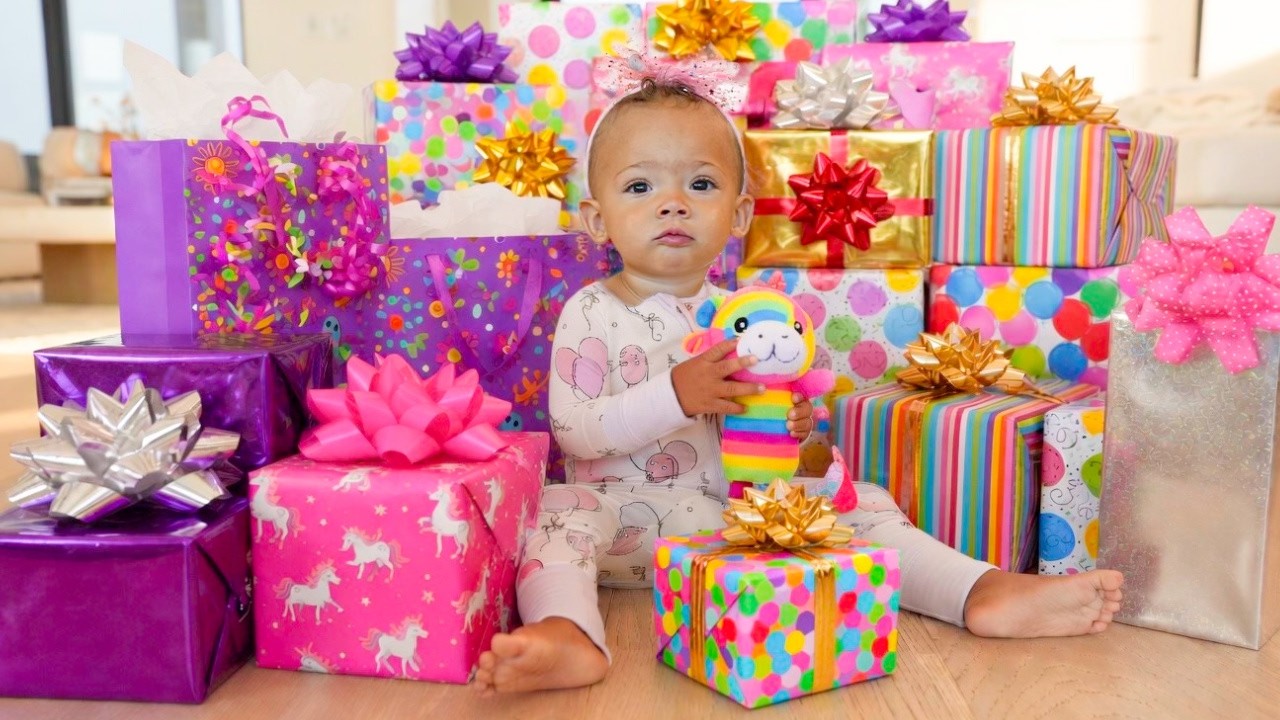 Scottie-Rose Opened Her First Birthday Gift… We Cried
