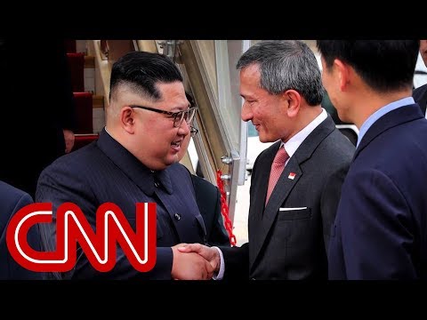 Kim Jong Un arrives in Singapore