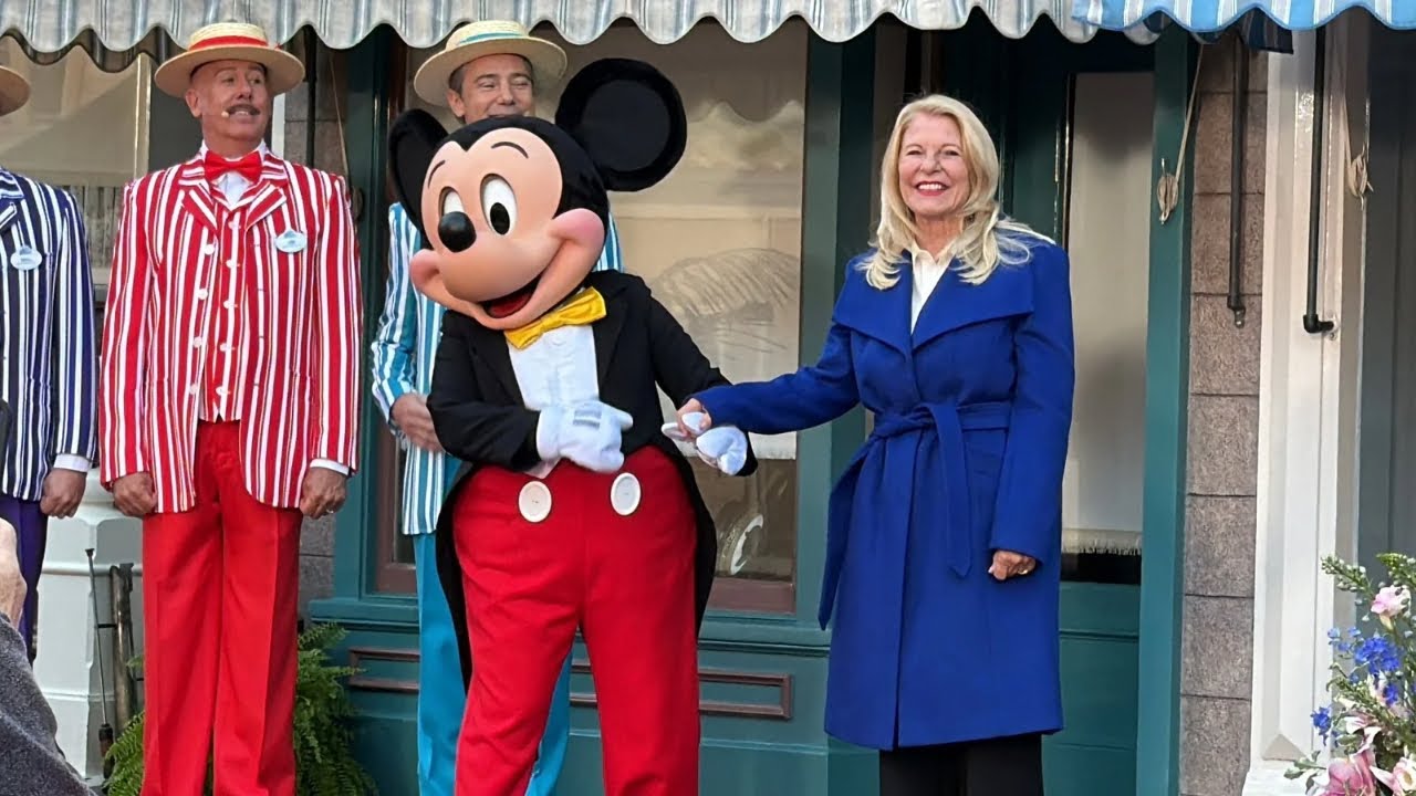 Kim Irvine & Leota Toombs Window Dedication - Disneyland Resort 2026