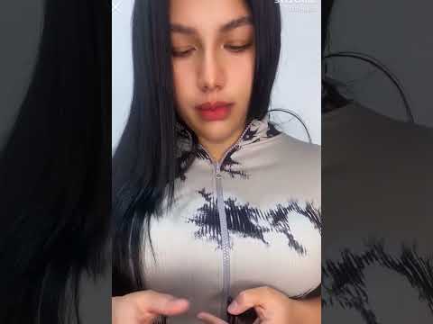 Perlita 😍 01 #periscope #livestream  #stunning #vlog #prettygirl #live #broadcast  #popular #cute